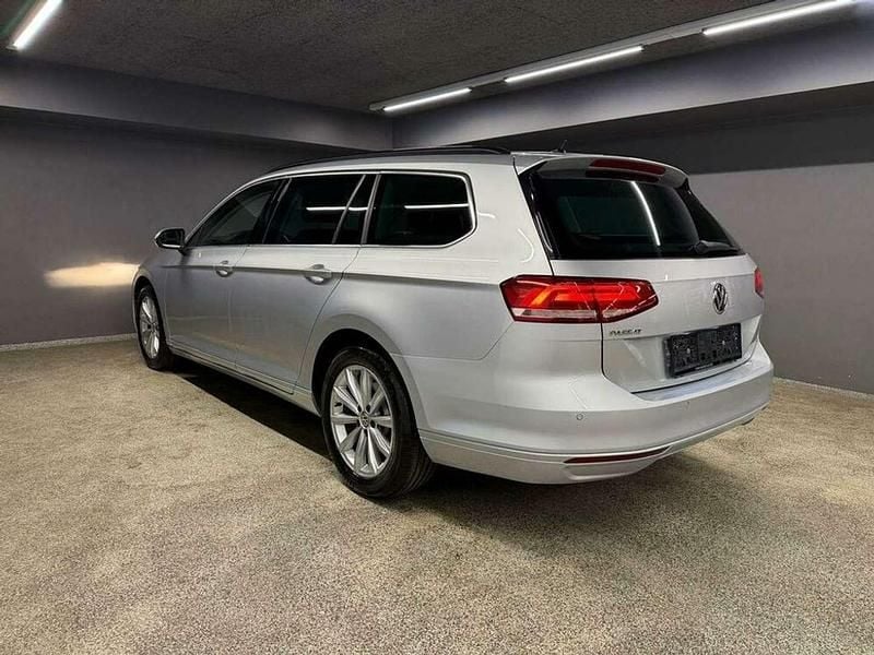 Gebraucht VW Passat Comfortline 150 PS (110 kW) 2019 Silber Kombi