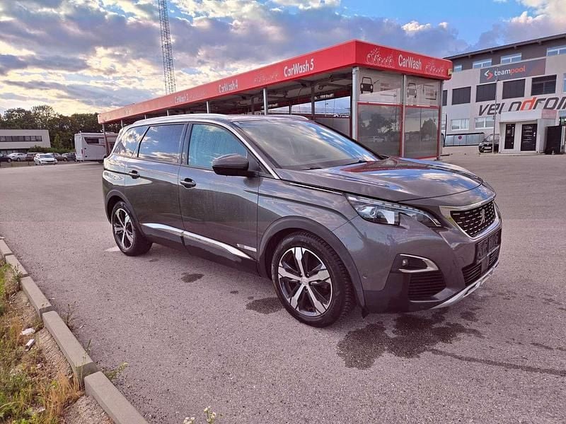 Gebraucht Peugeot 5008 S 131 PS (96 kW) 2020 Silber SUV