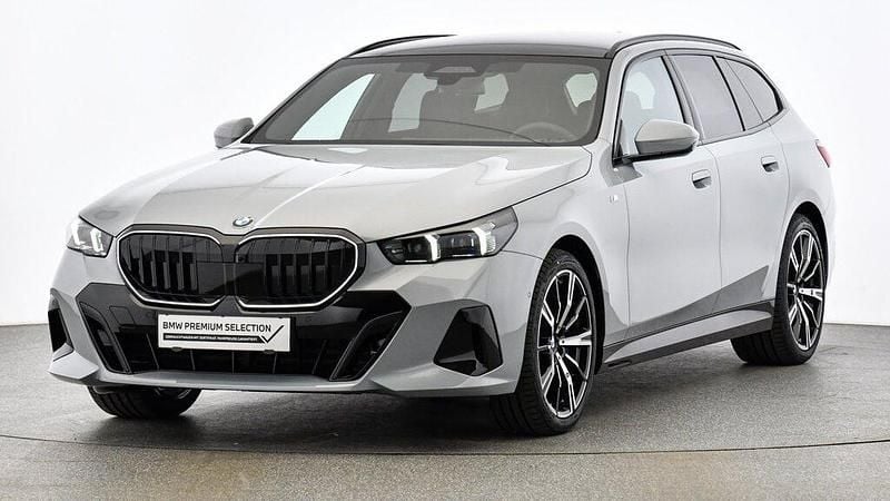 Gebraucht BMW 540 Efficient Dynamics 286 PS (210 kW) 2025 Grau (m brooklyn grau)