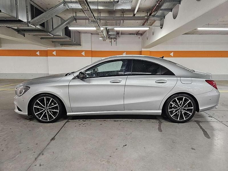 Gebraucht Mercedes CLA180 122 PS (89 kW) 2015 Silber Limousine