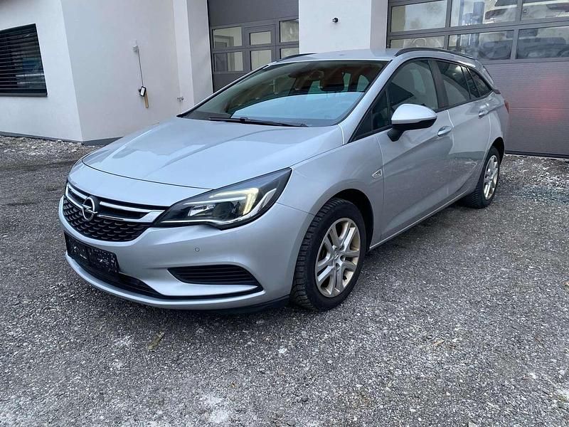 Gebraucht Opel Astra Edition 101 PS (74 kW) 2016 Silber Kombi