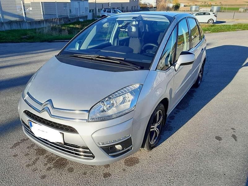 Silber Gebraucht 2011 Citroën C4 Picasso SELECTION Van / Kleinbus | € 3.150 (Fairer Preis) - Bild 1/4