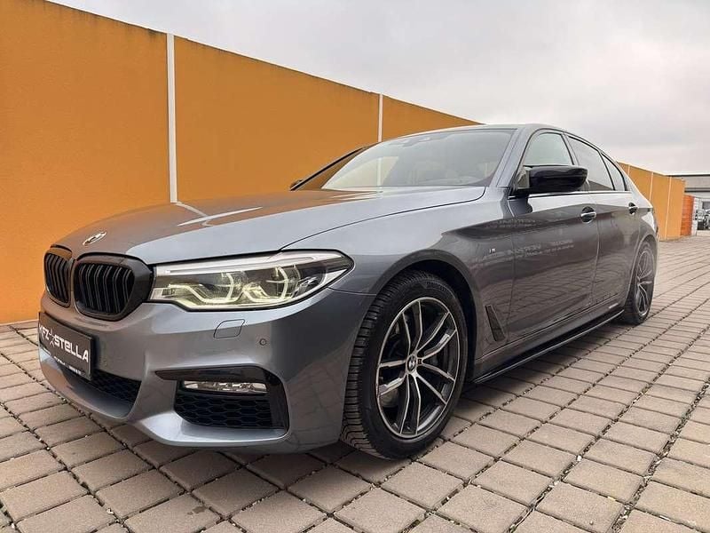Silber Gebraucht 2017 BMW 530 M Sport Limousine | € 28.990 (Teuer) - Bild 1/4