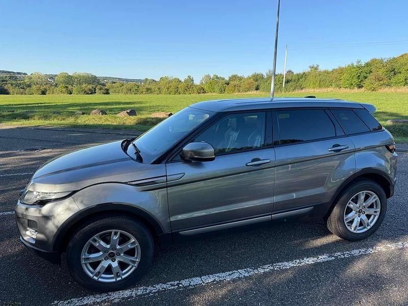 Grau Gebraucht 2013 Land Rover Range Rover evoque Pure SUV | € 15.000 (Etwas zu teuer) - Bild 1/4