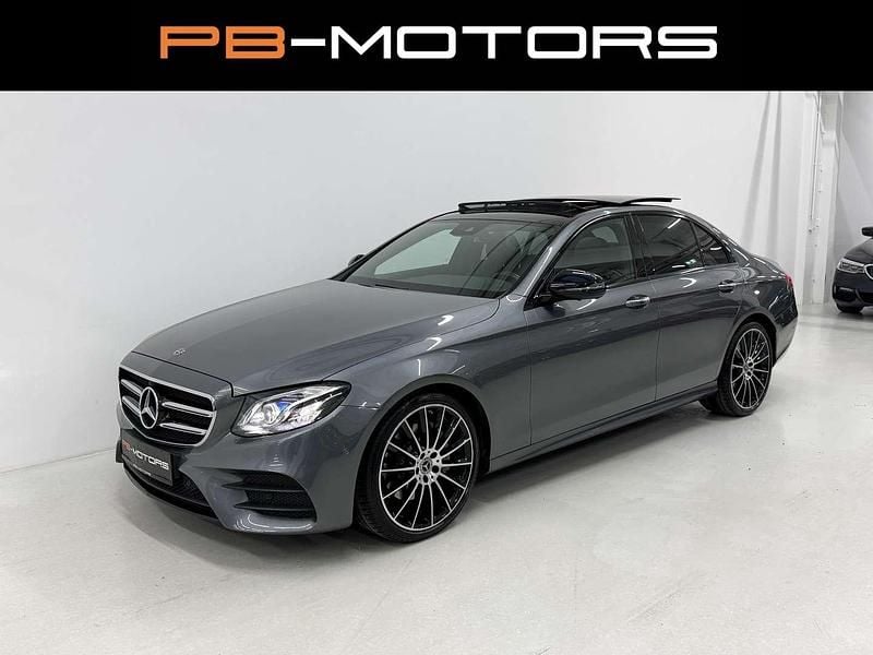 Grau Gebraucht 2019 Mercedes E220 AMG line Limousine | € 39.990 (Teuer) - Bild 1/4