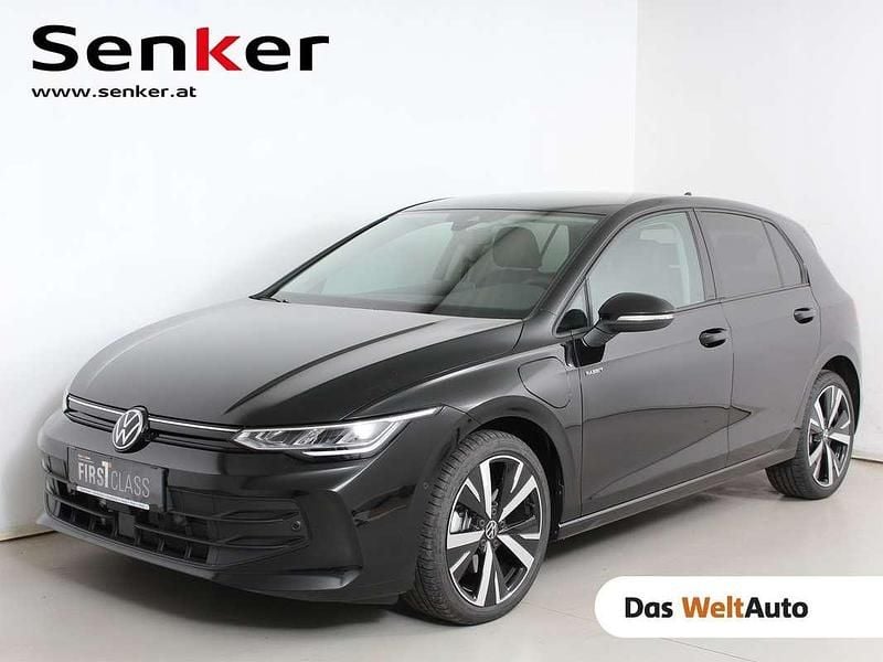 Gebraucht VW Golf 150 PS (110 kW) 2025 Schwarz Limousine