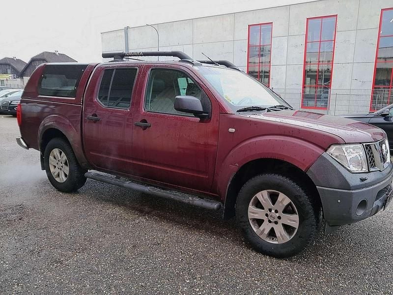 Gebraucht Nissan Navara 174 PS (127 kW) 2006 Rot Abholung