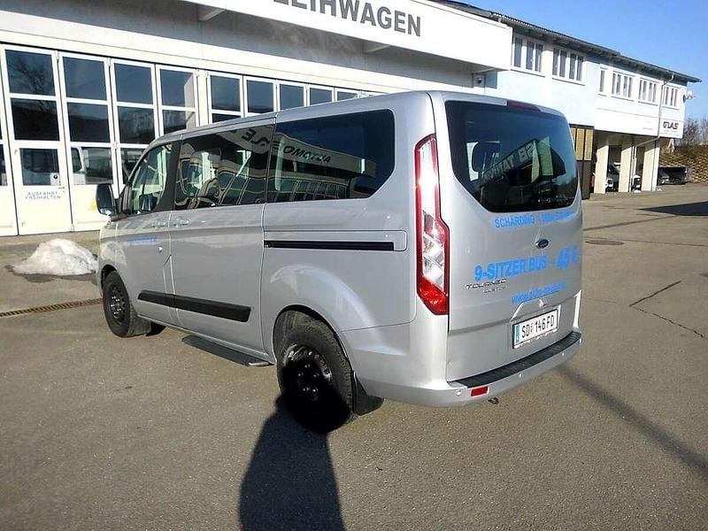 Gebraucht Ford Tourneo Custom Trend 131 PS (96 kW) 2022 Silber Van
