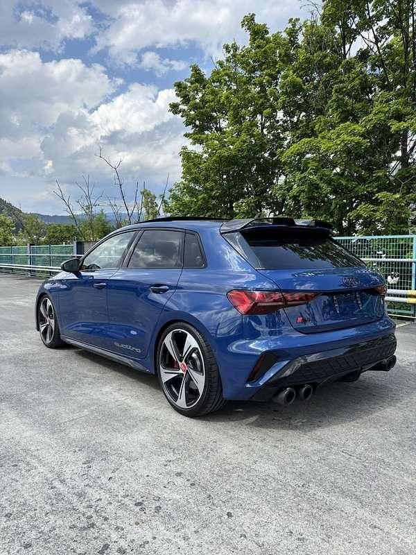 Gebraucht Audi S3 Comfort 333 PS (244 kW) 2024 Blau Limousine