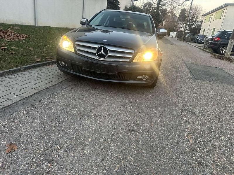 Gebraucht Mercedes C200 Classic 136 PS (100 kW) 2008 Limousine