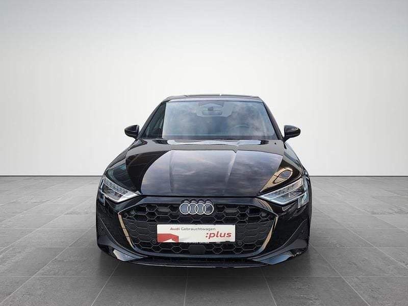 Neu Audi A3 116 PS (85 kW) 2026 Schwarz  normal