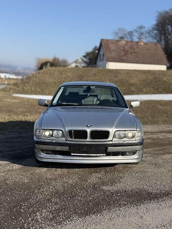 Gebraucht BMW 730 193 PS (141 kW) 2001 Limousine