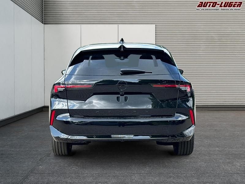 Neu Opel Astra 131 PS (96 kW) 2025 Limousine