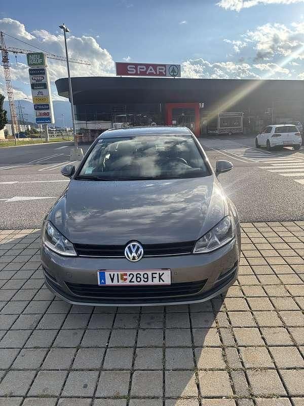 Gebraucht VW Golf VII Comfortline 110 PS (80 kW) 2016 Limousine