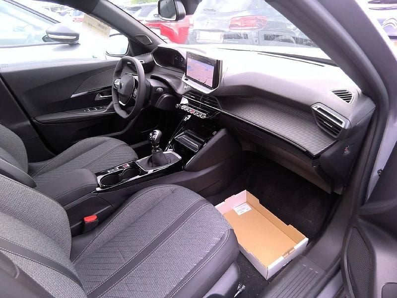 Gebraucht Peugeot 2008 Allure 102 PS (75 kW) 2025 SUV