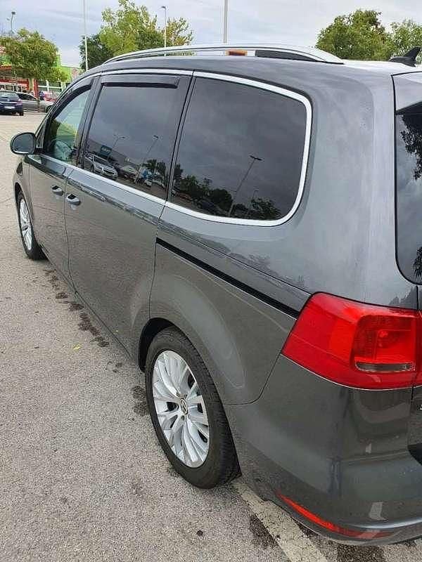 Grau Gebraucht 2010 VW Sharan Highline Van / Kleinbus | € 5.900 (Guter Preis) - Bild 1/4