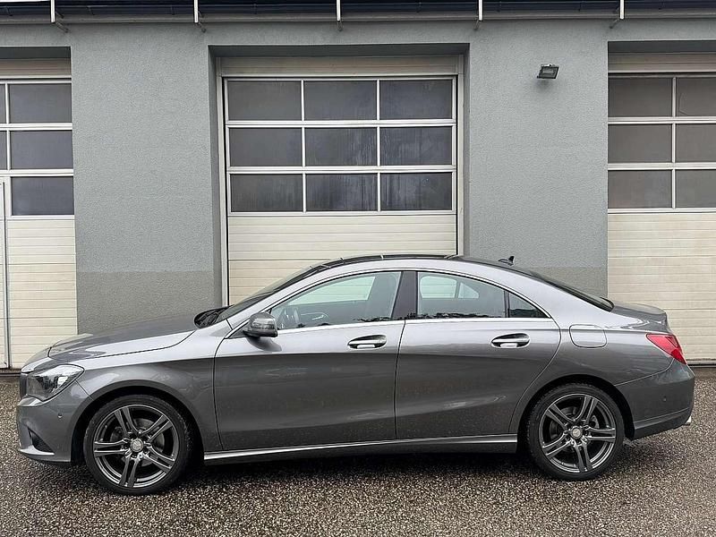Gebraucht Mercedes CLA180 122 PS (89 kW) 2015 Grau Limousine