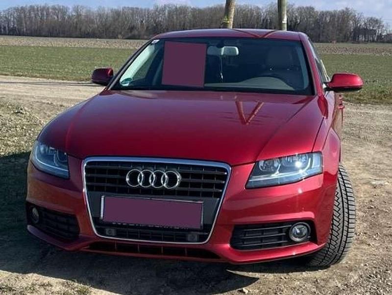 Gebraucht Audi A4 120 PS (88 kW) 2011 Rot Limousine