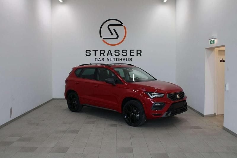 Rot Gebraucht 2024 Seat Ateca 4Drive SUV | € 45.900 - Bild 1/4