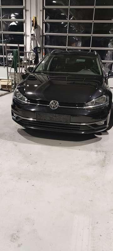 Gebraucht VW Golf VII Comfortline 116 PS (85 kW) 2019 Limousine