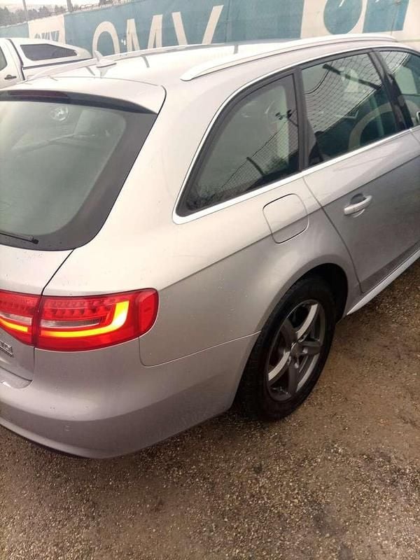 Gebraucht Audi A4 150 PS (110 kW) 2015 Silber Kombi