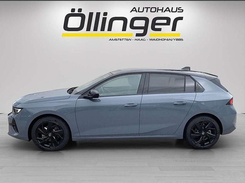 Neu Opel Astra 131 PS (96 kW) 2025 Grau Limousine