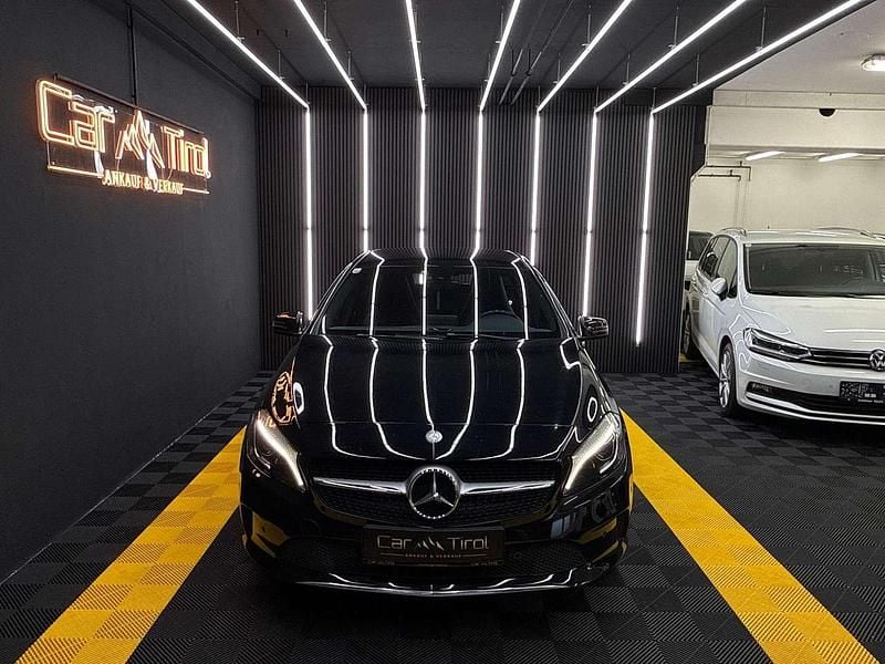 Gebraucht Mercedes A180 109 PS (80 kW) 2017 Schwarz Kleinwagen