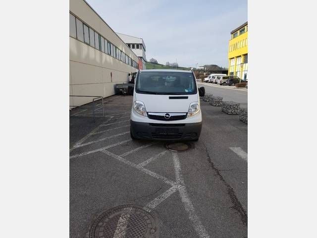 Opel Vivaro Combi L1h1 2 0 Cdti Ecoflex 7t 1 4 Gebraucht Opel Vivaro Combi L1h1 2 0 Cdti Ecoflex 7t