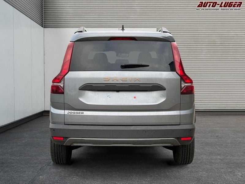 Neu Dacia Jogger Extreme 110 PS (80 kW) 2025 Van / Kleinbus