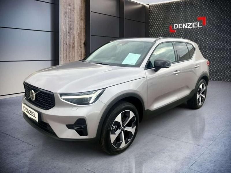 Aurora silver Neu 2025 Volvo XC40 Plus SUV | € 53.785 - Bild 1/4