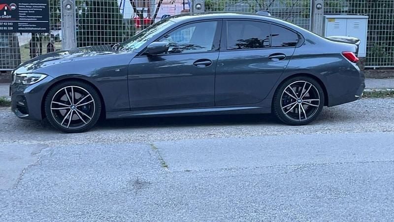 Gebraucht BMW 330 Sport Line 265 PS (194 kW) 2019 Limousine