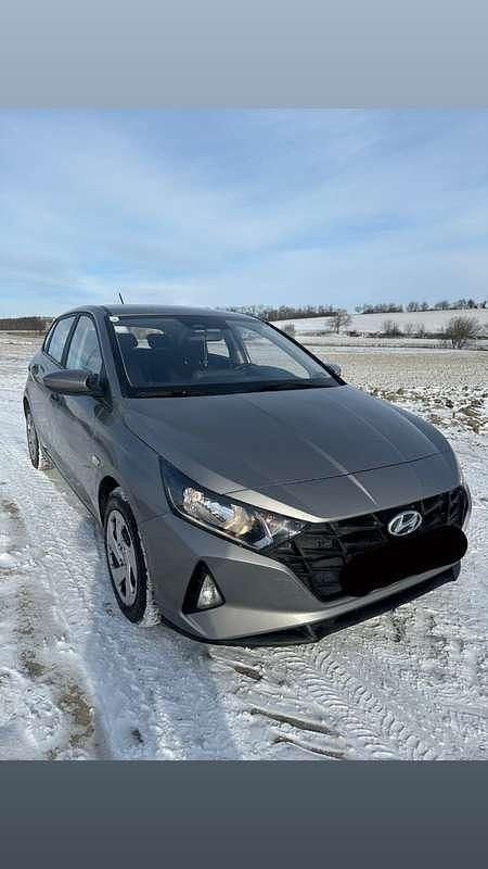 Gebraucht Hyundai i20 84 PS (61 kW) 2021 Grau Kleinwagen
