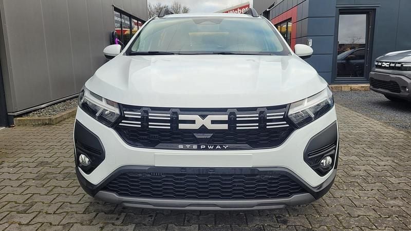 Neu Dacia Sandero Expression 101 PS (74 kW) 2026 SUV