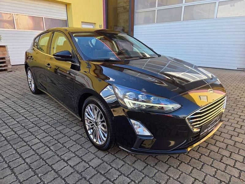 Gebraucht Ford Focus 120 PS (88 kW) 2021 Schwarz Kleinwagen