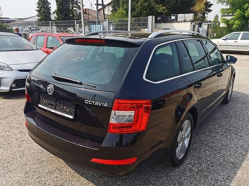 Gebraucht Skoda Octavia Elegance 105 PS (77 kW) 2013 Schwarz Kombi