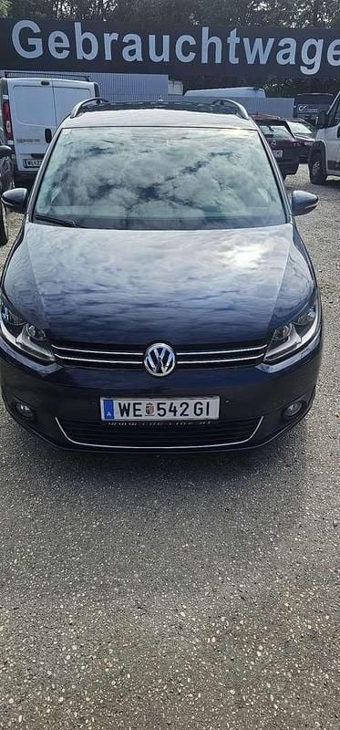Gebraucht VW Touran Highline 105 PS (77 kW) 2015 Van / Kleinbus