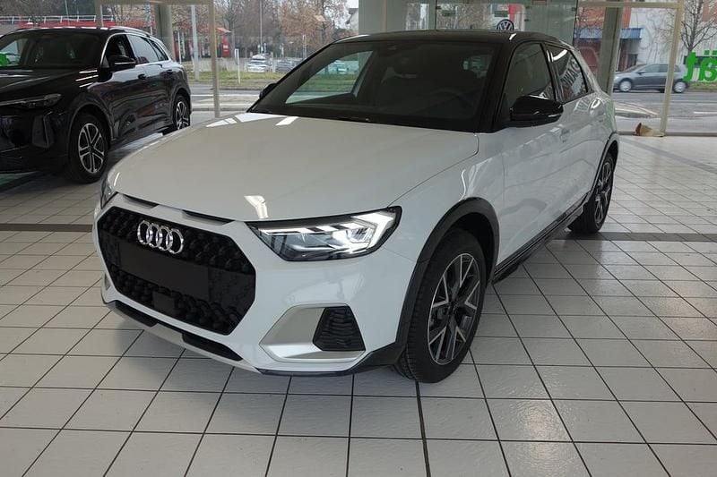 Weiss metallic Neu 2026 Audi A1 SUV | € 33.490 - Bild 1/4