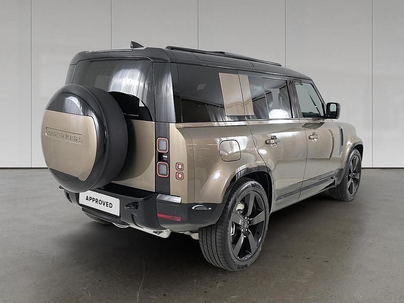 Gebraucht Land Rover Defender SE Dynamic 225 PS (165 kW) 2025 Gondwana stone gloss SUV