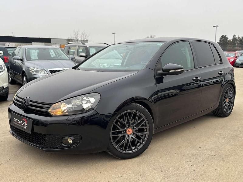 Schwarz Gebraucht 2010 VW Golf VI Highline Kleinwagen | € 7.890 (Etwas zu teuer) - Bild 1/4