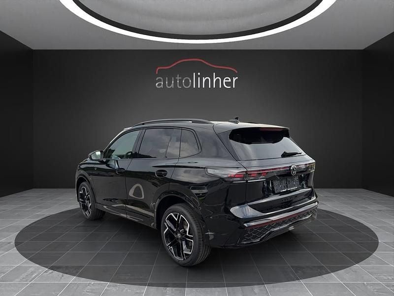 Gebraucht VW Tiguan Sport 193 PS (141 kW) 2025 Schwarz  metallic SUV