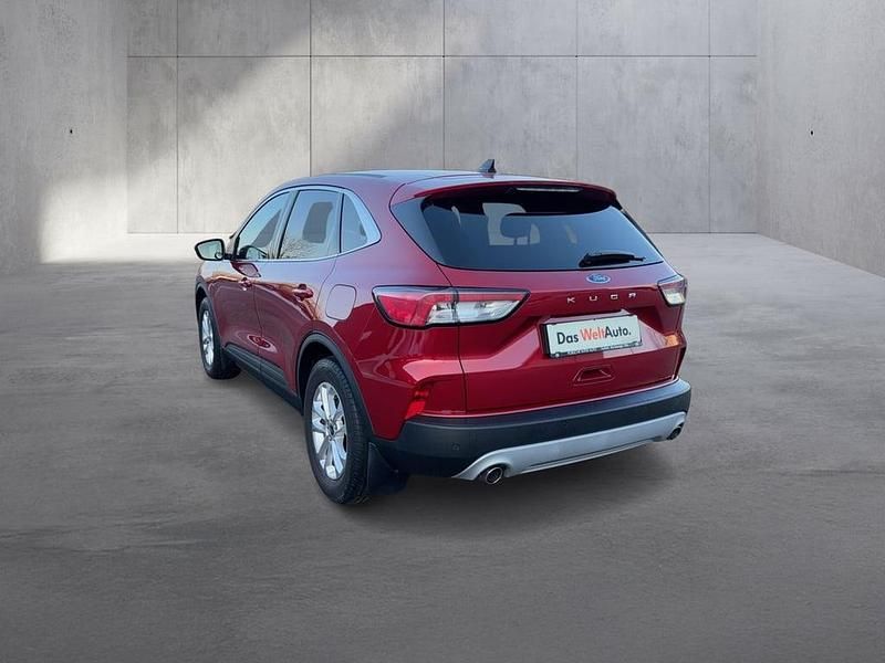 Gebraucht Ford Kuga Titanium 120 PS (88 kW) 2020 Dunkelrot  metallic SUV