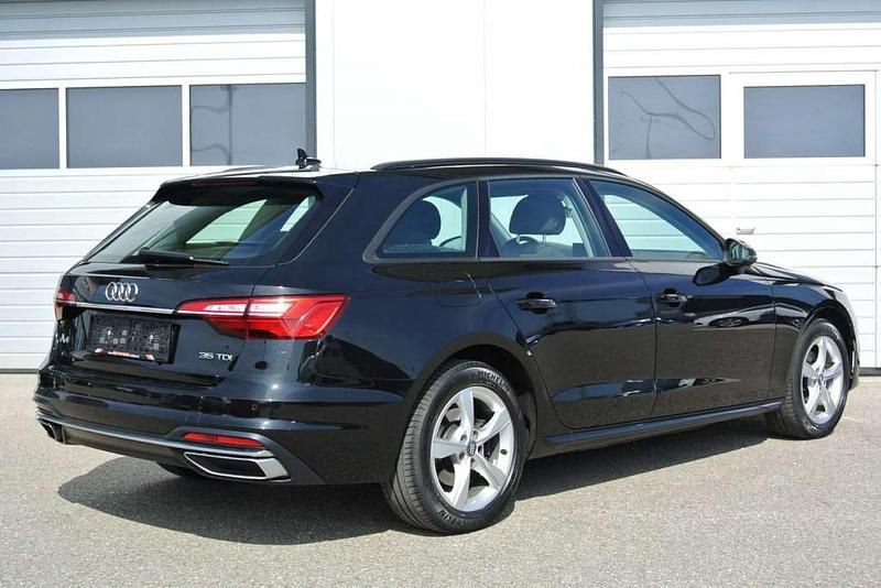 Gebraucht Audi A4 Advanced 163 PS (119 kW) 2019 Schwarz Kombi
