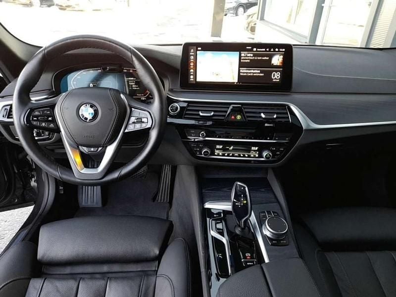 Gebraucht BMW 530 Luxury Line 286 PS (210 kW) 2021 Grau Kombi