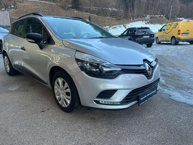 Gebraucht Renault Clio GrandTour Life 76 PS (55 kW) 2020 Silber Kombi
