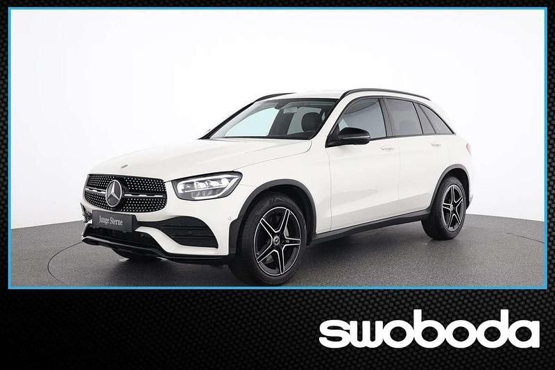 Designo diamantweiß bright Gebraucht 2019 Mercedes GLC220 AMG SUV | € 39.850 (Fairer Preis) - Bild 1/4