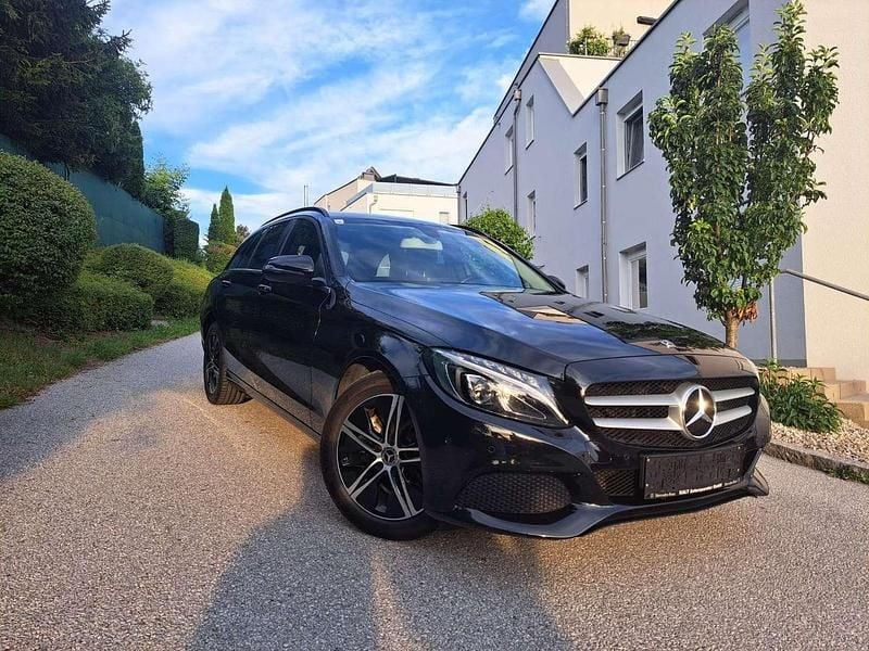 Gebraucht Mercedes C200 136 PS (100 kW) 2018 Schwarz Kombi