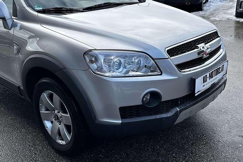 Gebraucht Chevrolet Captiva 150 PS (110 kW) 2008 Grau SUV