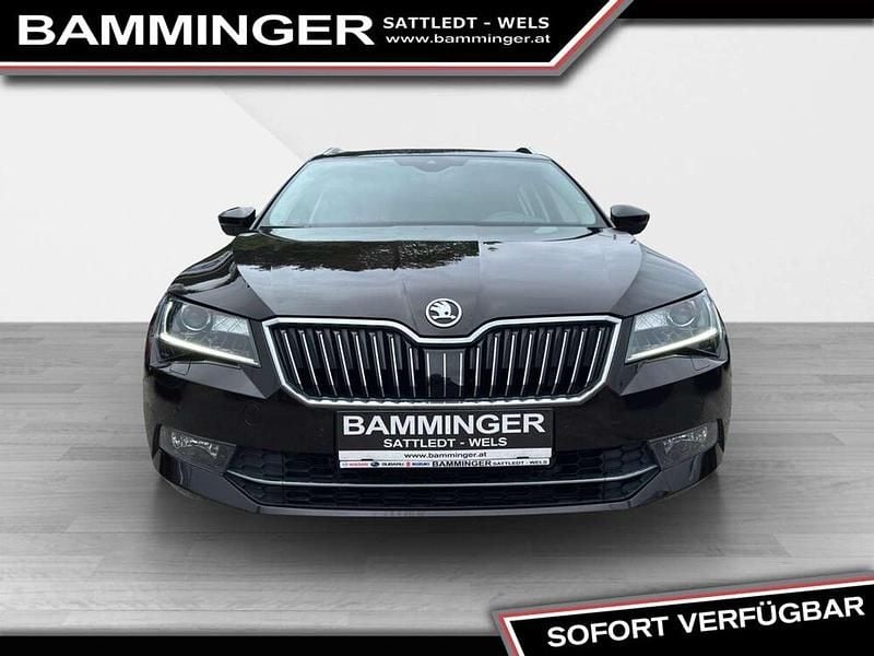Gebraucht Skoda Superb Style 190 PS (139 kW) 2017 Braun Kombi