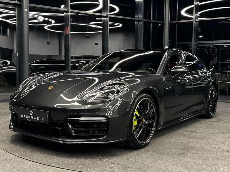 Grau Gebraucht 2017 Porsche Panamera Sport Turismo Kombi | € 65.900 - Bild 1/4