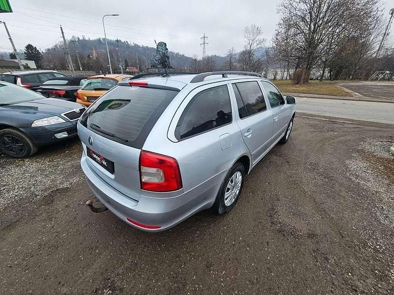 Gebraucht Skoda Octavia Dynamic 101 PS (74 kW) 2009 Grau Kombi